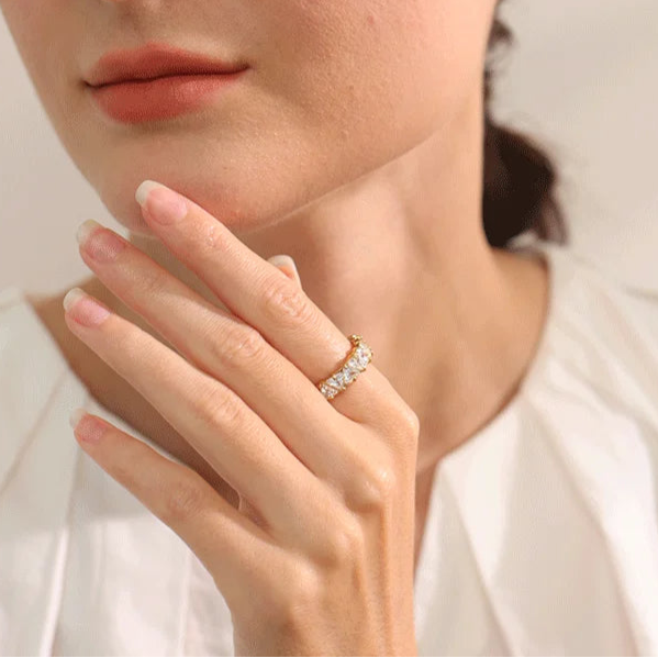Ziora Étoile Heart Ring