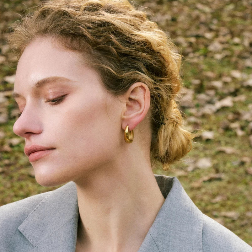 Ziora U-Shape Hoop Earrings