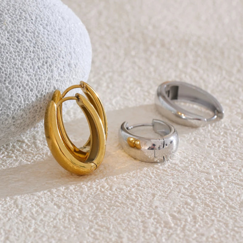 Ziora U-Shape Hoop Earrings