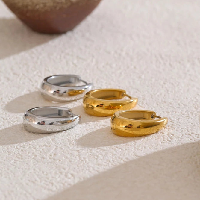 Ziora U-Shape Hoop Earrings