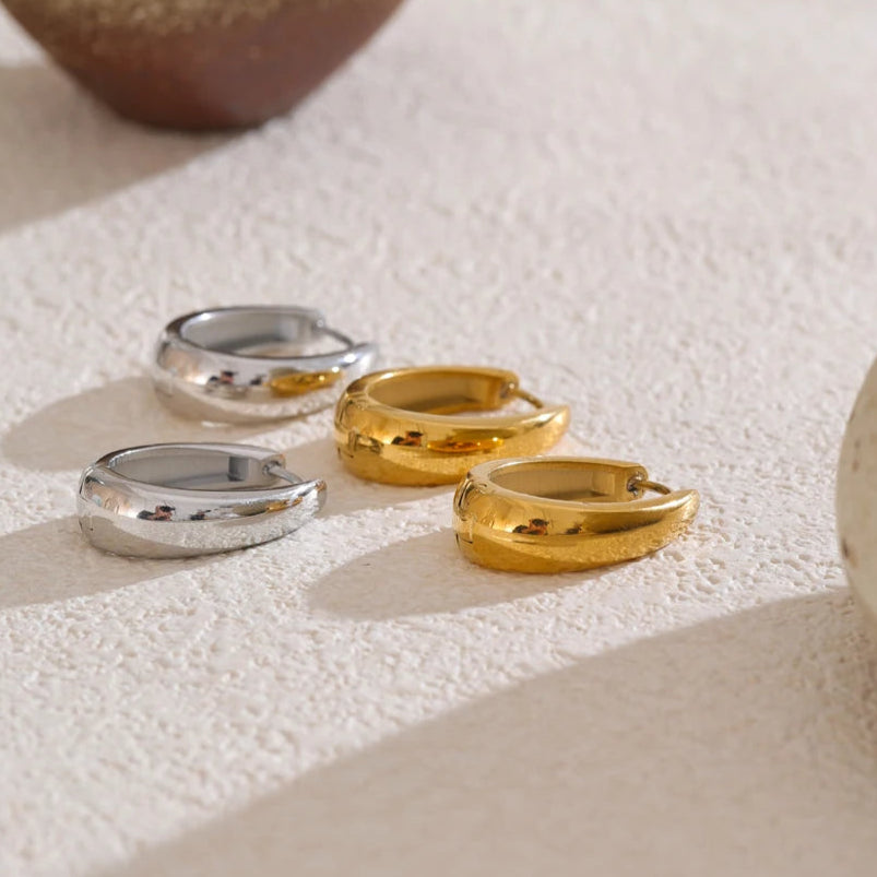 Ziora U-Shape Hoop Earrings