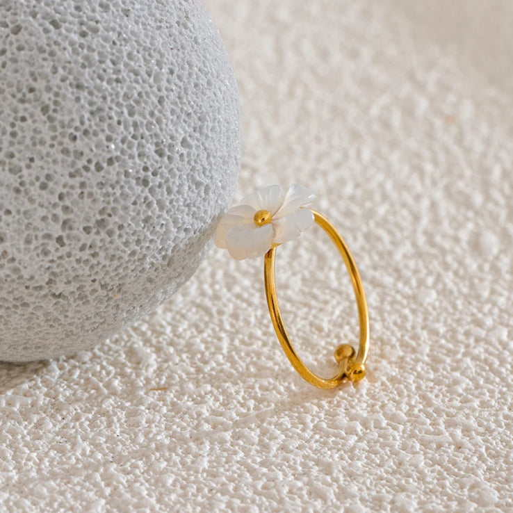 Ziora White Flower Ring