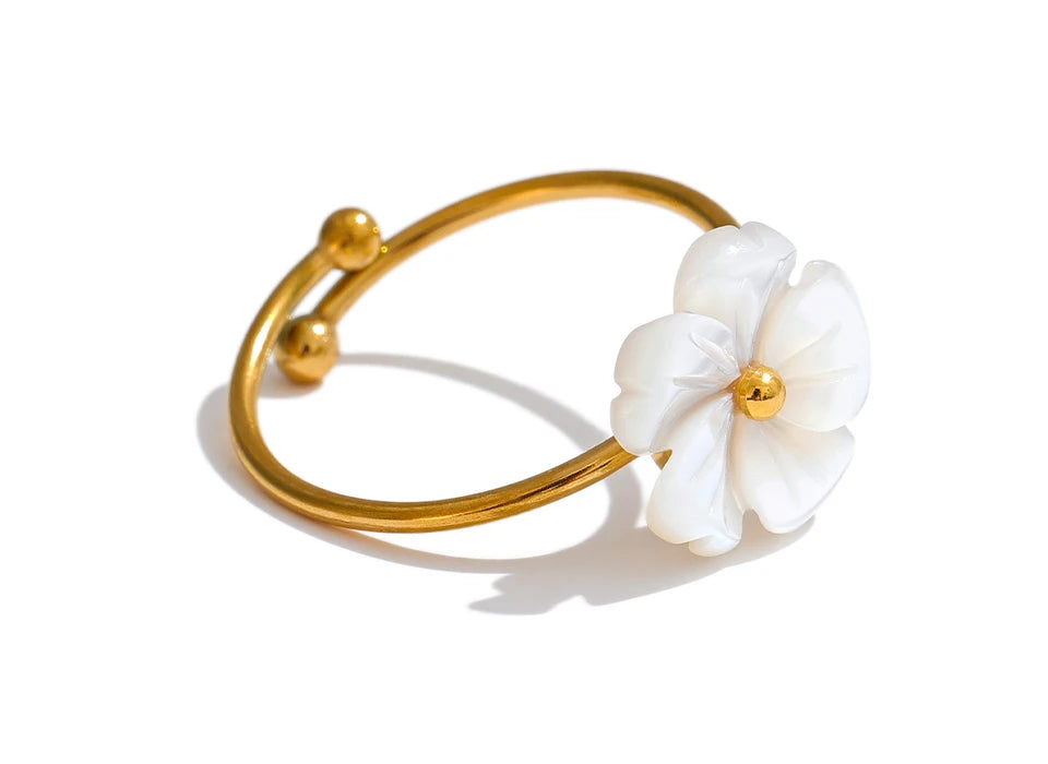 Ziora White Flower Ring