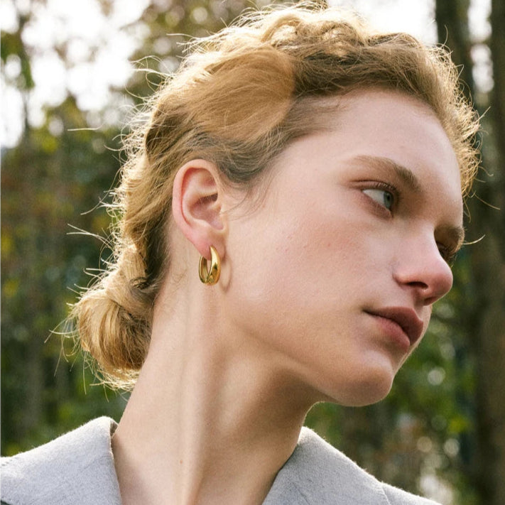 Ziora U-Shape Hoop Earrings