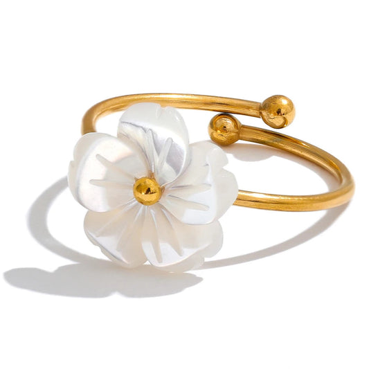 Ziora White Flower Ring