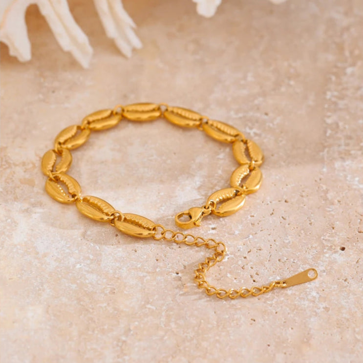 Ziora Shell Charm Bracelet