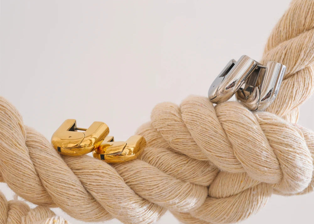 Ziora Geometric U-Shape Hoop Earrings